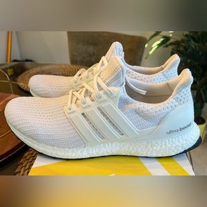 Adidas Ultraboost 4.0